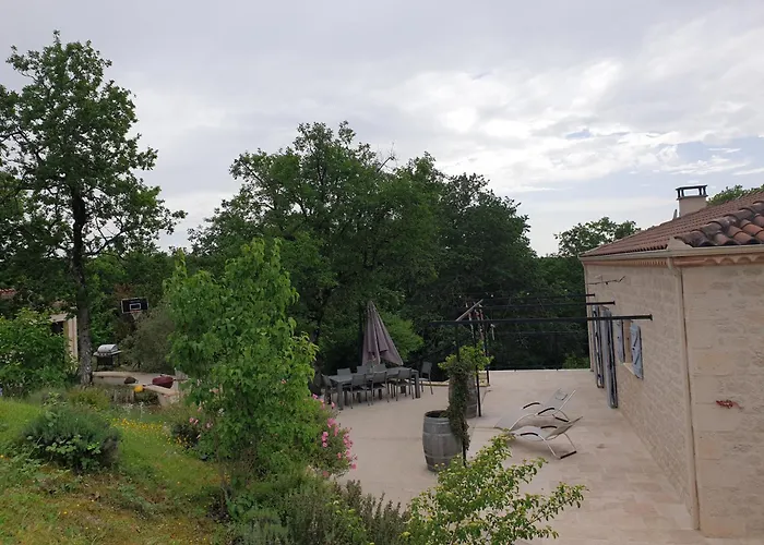 Domaine Anges Et Oiseaux 2 à 10 Personnes * Saint Paul de Loubressac
